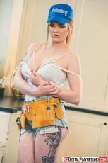 Carly Rae Summers - Plumber's Pussy | Picture (8)
