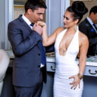 Eva Lovia in 'A La Mode'