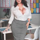 Harmony Reigns in 'Flashing Her Tits'