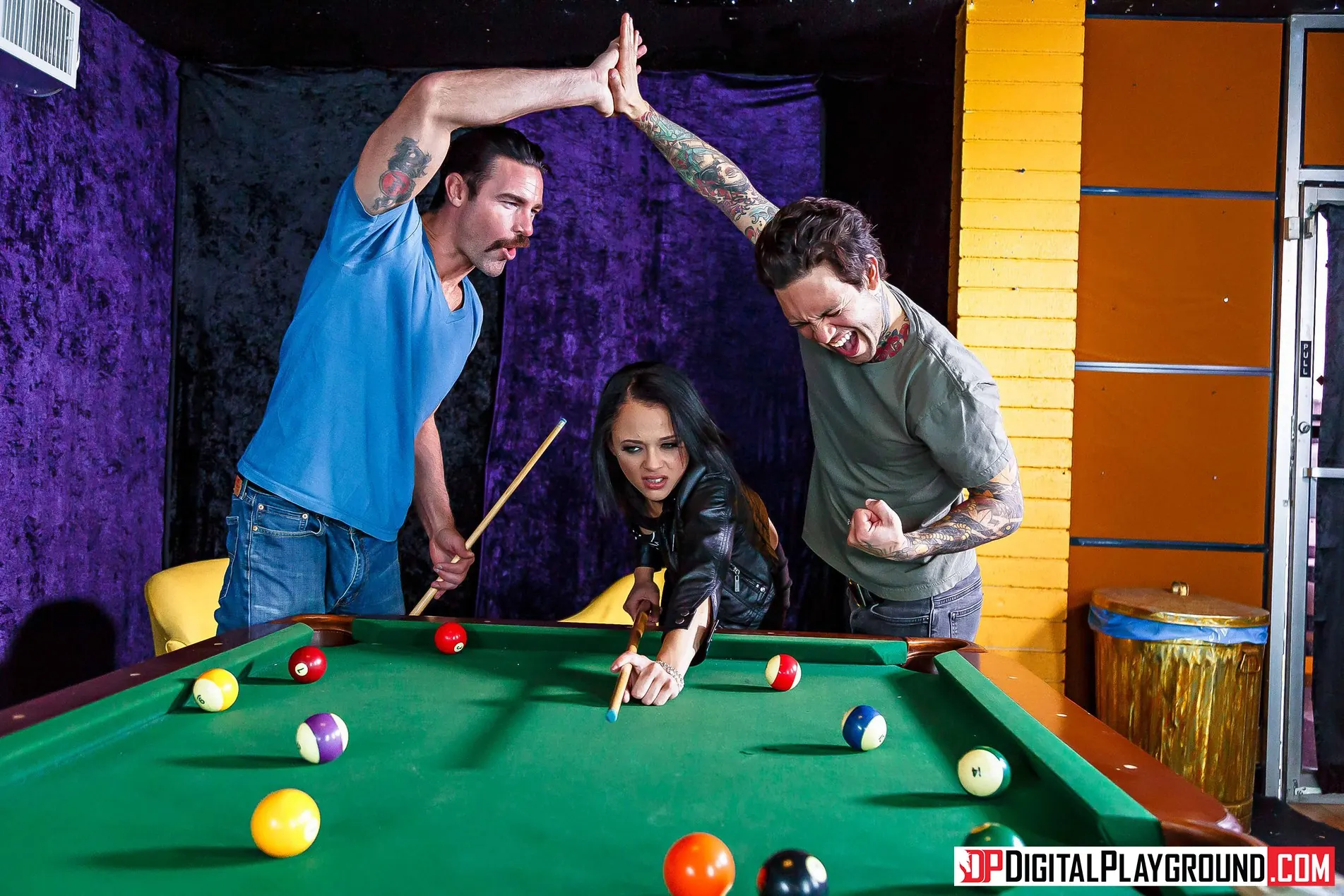 Holly Hendrix - Pool Shark | Picture (63)