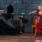 Kleio Valentien in 'Quest: Scene 3'